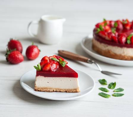 Best Strawberry Cake from Scratch