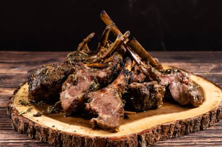 Pan Seared Garlic Butter Lamb Chops
