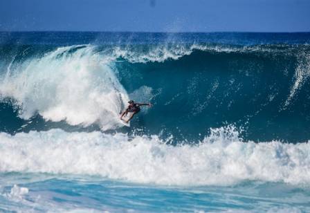 Essential Surfing Tips for Beginners