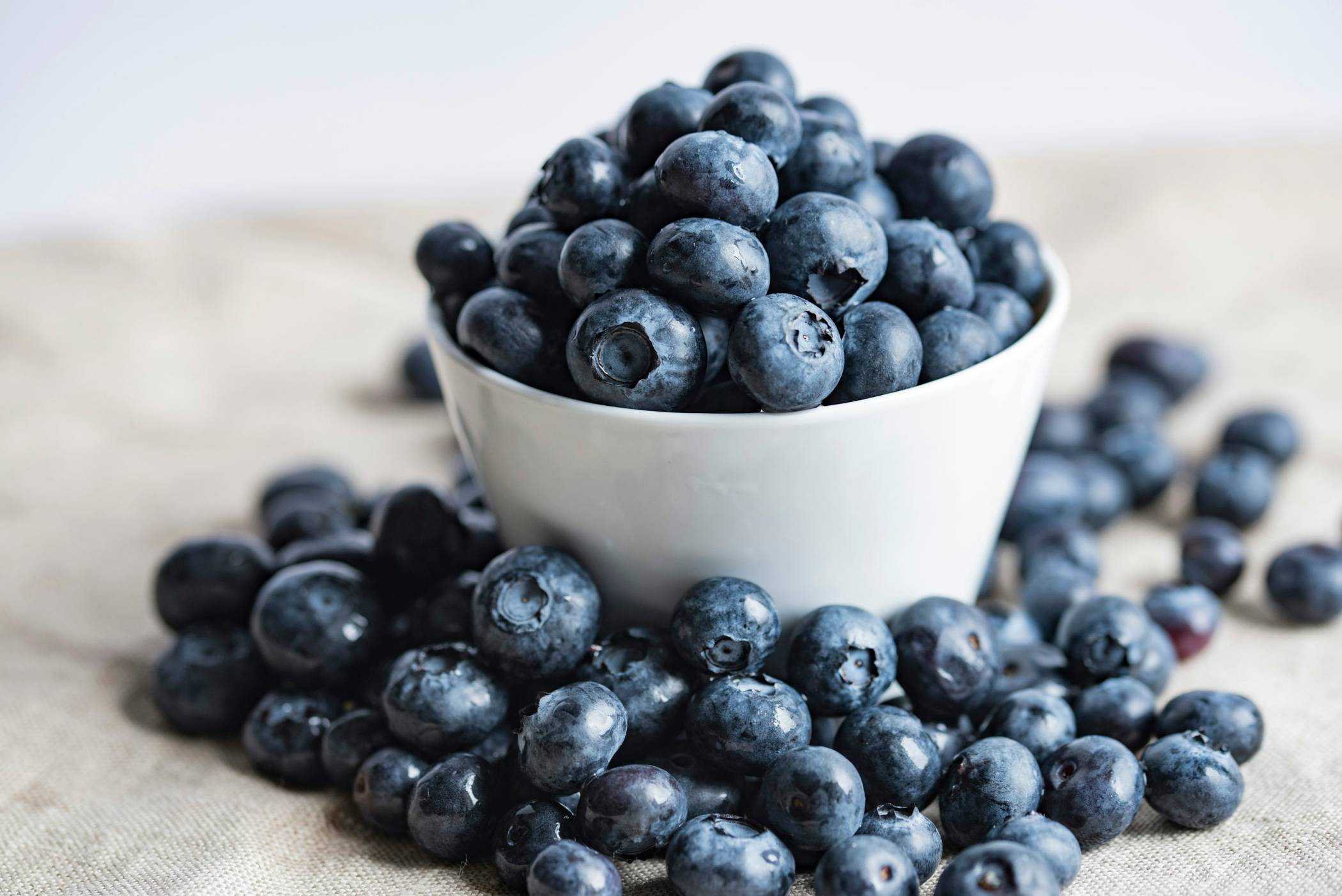 शीर्ष 10 बेरीज, और आपको उन्हें अधिक बार क्यों खाना चाहिए